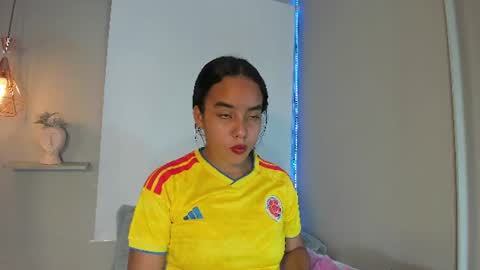 roxy_stone1 online show from 06-17-26, 07:15