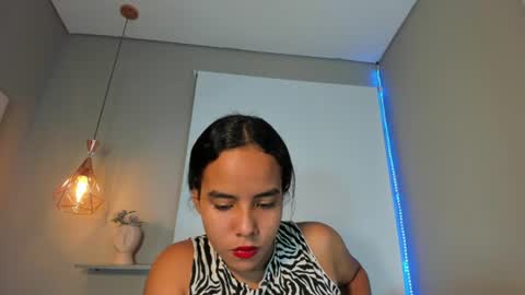 roxy_stone1 online show from 06-22-26, 07:11