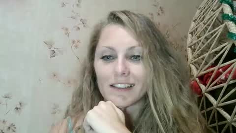 roxyfox18x01 online show from 10-03-25, 08:06