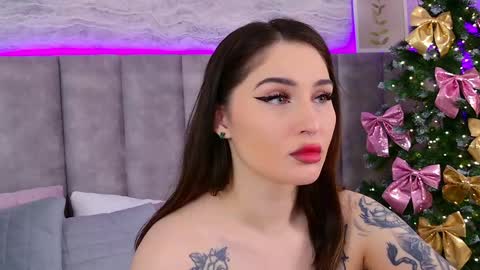 Snapshot of roxylester chatting on 01-07-25, 05:01 Roxy online show from 01-07-25, 05:01