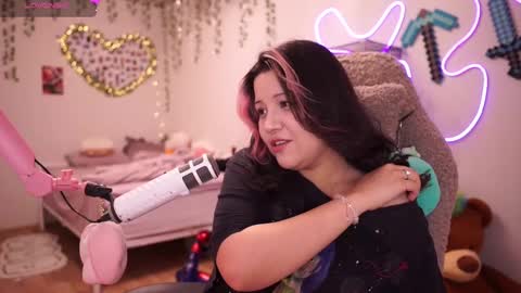 roxysuh online show from 11-16-25, 08:09