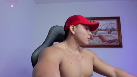 Snapshot of roy__constance chatting on 04-20-26, 03:53 Roy Constance online show from 04-20-26, 03:53