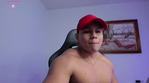 Snapshot of roy__constance chatting on 04-22-26, 03:53 Roy Constance online show from 04-22-26, 03:53