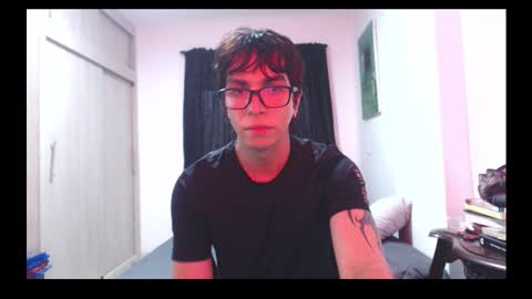 Snapshot of roy__hard chatting on 03-27-26, 09:14 ROY HARD online show from 03-27-26, 09:14