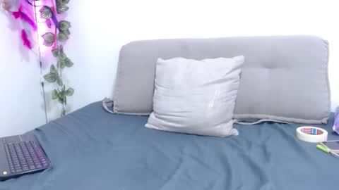 Snapshot of royalebruna chatting on 03-13-26, 06:03 Bruna Royale online show from 03-13-26, 06:03