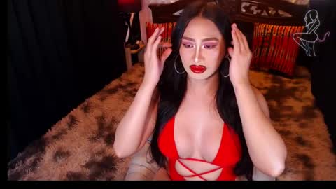 Snapshot of royalmaitresse chatting on 07-14-26, 05:01 EVA online show from 07-14-26, 05:01