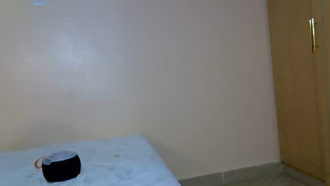 royalseductress online show from 03-22-26, 09:51