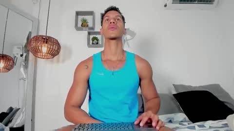 Royland Vega online show from 02-05-26, 11:48