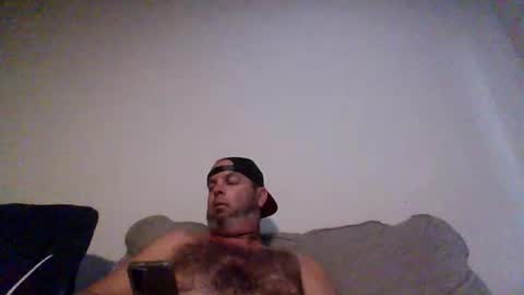 Snapshot of rubbingoneout714 chatting on 09-29-25, 11:42 rubbingoneout714 online show from 09-29-25, 11:42