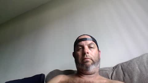 Snapshot of rubbingoneout714 chatting on 10-25-25, 04:13 rubbingoneout714 online show from 10-25-25, 04:13