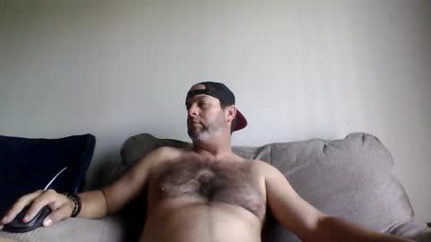 Snapshot of rubbingoneout714 chatting on 03-29-26, 03:23 rubbingoneout714 online show from 03-29-26, 03:23