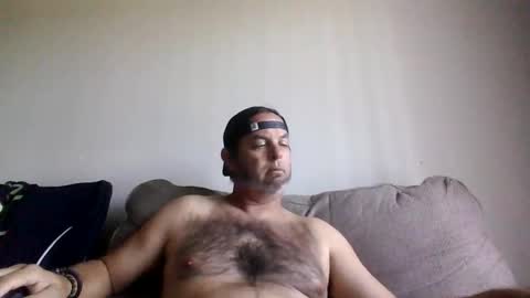 Snapshot of rubbingoneout714 chatting on 04-07-26, 03:45 rubbingoneout714 online show from 04-07-26, 03:45