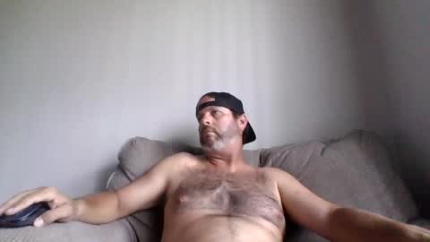 Snapshot of rubbingoneout714 chatting on 07-01-26, 04:29 rubbingoneout714 online show from 07-01-26, 04:29
