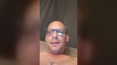 Snapshot of rube30101 chatting on 07-02-26, 01:27 rube30101 online show from 07-02-26, 01:27