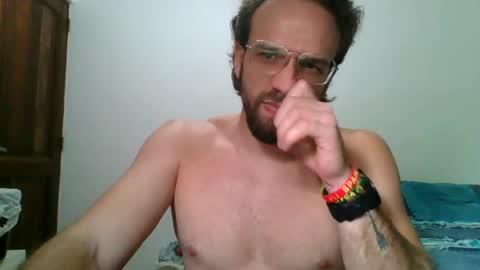 Snapshot of rubio121 chatting on 07-08-26, 03:05 rubio121 online show from 07-08-26, 03:05