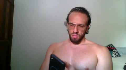 Snapshot of rubio121 chatting on 08-03-26, 03:27 rubio121 online show from 08-03-26, 03:27