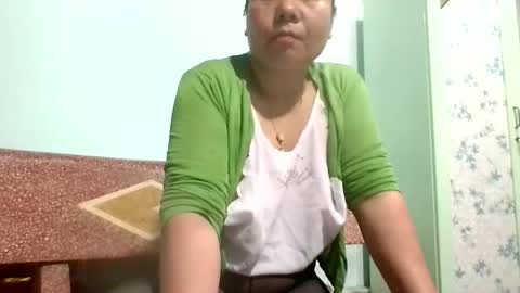 Snapshot of ruby_chann chatting on 03-08-26, 02:04 ruby_chann online show from 03-08-26, 02:04