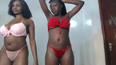 Snapshot of ruby_eva90 chatting on 08-09-26, 03:44 ruby_eva90 online show from 08-09-26, 03:44