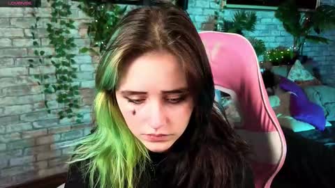 Snapshot of ruby_myst chatting on 03-08-26, 08:45 Ilona online show from 03-08-26, 08:45