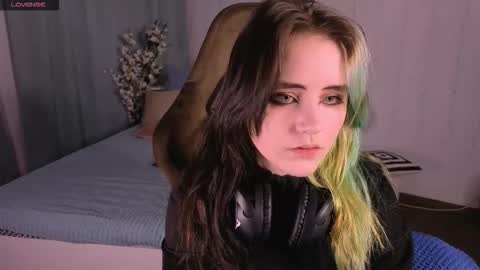 Snapshot of ruby_myst chatting on 03-17-26, 08:45 Ilona online show from 03-17-26, 08:45