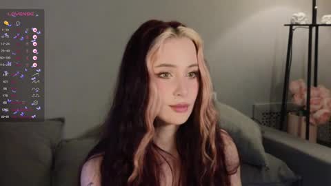 Snapshot of rubyalaska chatting on 03-07-25, 05:08 Ruby online show from 03-07-25, 05:08