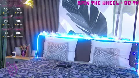 Snapshot of rubyvalen chatting on 01-14-25, 01:15 Ruby online show from 01-14-25, 01:15