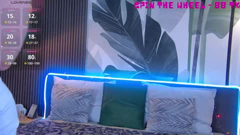 Snapshot of rubyvalen chatting on 01-15-25, 01:23 Ruby online show from 01-15-25, 01:23