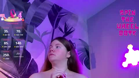 Snapshot of rubyvalen chatting on 09-29-25, 01:11 Ruby online show from 09-29-25, 01:11