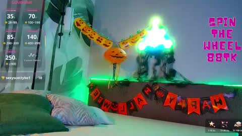 Snapshot of rubyvalen chatting on 10-30-25, 01:29 Ruby online show from 10-30-25, 01:29