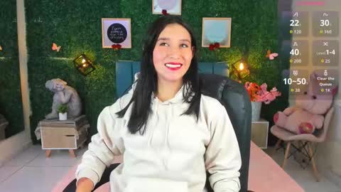 Snapshot of rubyvixxen_ chatting on 10-22-25, 03:18 Ruby online show from 10-22-25, 03:18