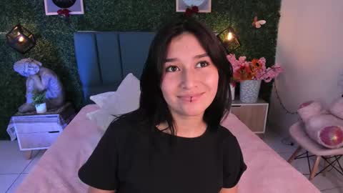 Snapshot of rubyvixxen_ chatting on 10-25-25, 03:58 Ruby online show from 10-25-25, 03:58