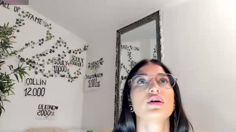 Snapshot of rubyylicious chatting on 06-21-26, 07:38 Moona online show from 06-21-26, 07:38