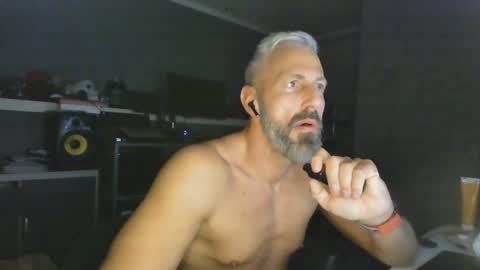 Chico que rico Caliente online show from 01-15-25, 07:05