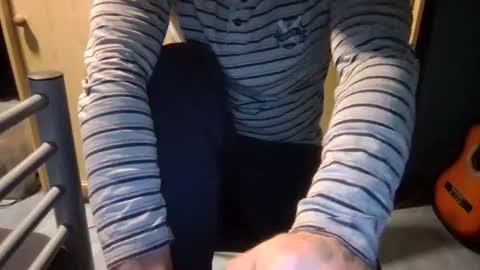 Snapshot of rugby_boy200 chatting on 03-08-26, 06:34 rugby_boy200 online show from 03-08-26, 06:34