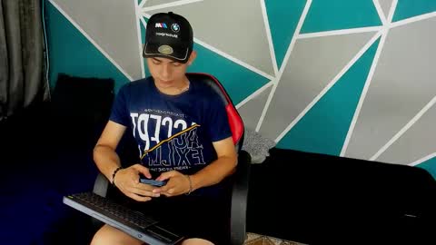 Snapshot of ruiz2416 chatting on 10-22-25, 11:32 ruiz2416 online show from 10-22-25, 11:32