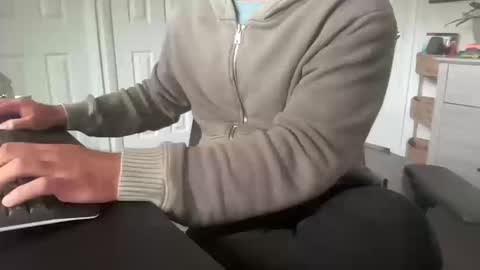 rungriff2323 online show from 10-15-25, 03:23