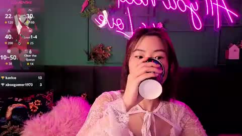 Snapshot of runi_asian chatting on 06-15-26, 01:08 Runi online show from 06-15-26, 01:08