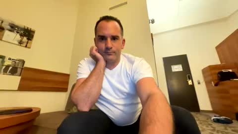 Snapshot of runner1978 chatting on 10-29-25, 07:48 runner1978 online show from 10-29-25, 07:48