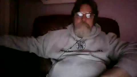 Snapshot of runningaround60 chatting on 12-22-24, 03:22 runningaround60 online show from 12-22-24, 03:22