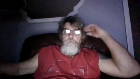 Snapshot of runningaround60 chatting on 09-17-25, 02:13 runningaround60 online show from 09-17-25, 02:13