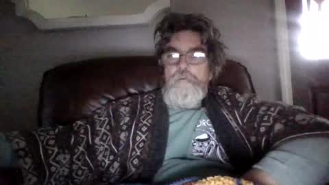 Snapshot of runningaround60 chatting on 10-11-25, 11:42 runningaround60 online show from 10-11-25, 11:42