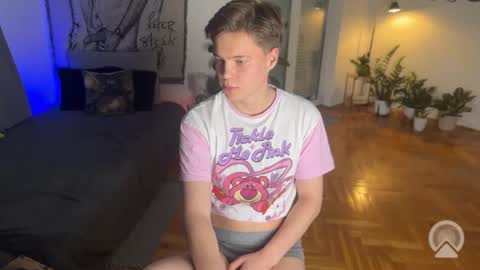 Snapshot of rusbradpitt chatting on 02-10-26, 03:38 rusbradpitt online show from 02-10-26, 03:38