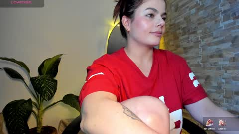 Lorenn online show from 12-26-24, 02:44