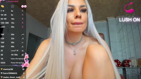 Snapshot of russian_ava chatting on 12-11-24, 11:43 Ava online show from 12-11-24, 11:43