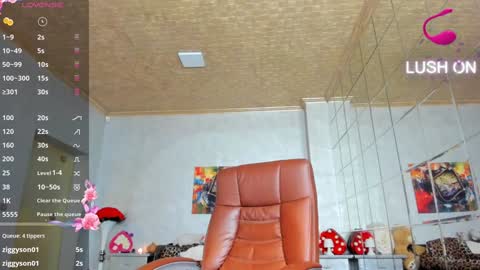 Snapshot of russian_ava chatting on 12-22-24, 11:52 Ava online show from 12-22-24, 11:52