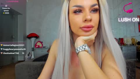 Snapshot of russian_ava chatting on 01-28-25, 09:51 Ava online show from 01-28-25, 09:51