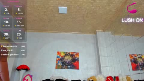 Snapshot of russian_ava chatting on 01-31-25, 09:48 Ava online show from 01-31-25, 09:48