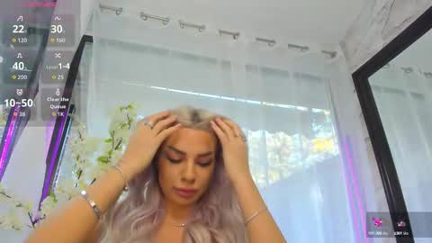 Ava online show from 09-24-25, 06:39