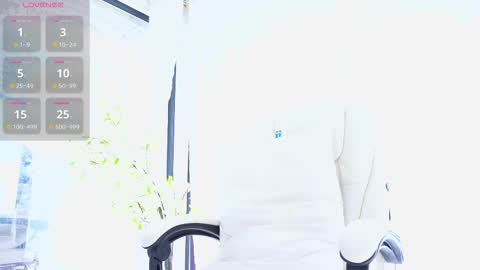 Snapshot of russian_ava chatting on 02-20-26, 08:05 Ava online show from 02-20-26, 08:05