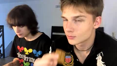 2 brothers Adam and Alex online show from 09-23-25, 10:07